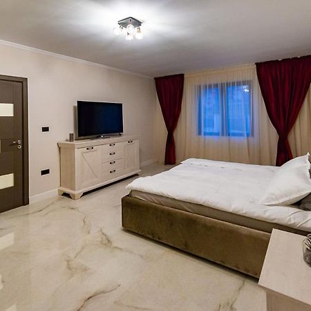 Moky Rezident Apartment Arad Luaran gambar