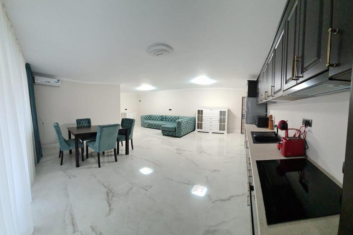 Moky Rezident Apartment Arad Luaran gambar