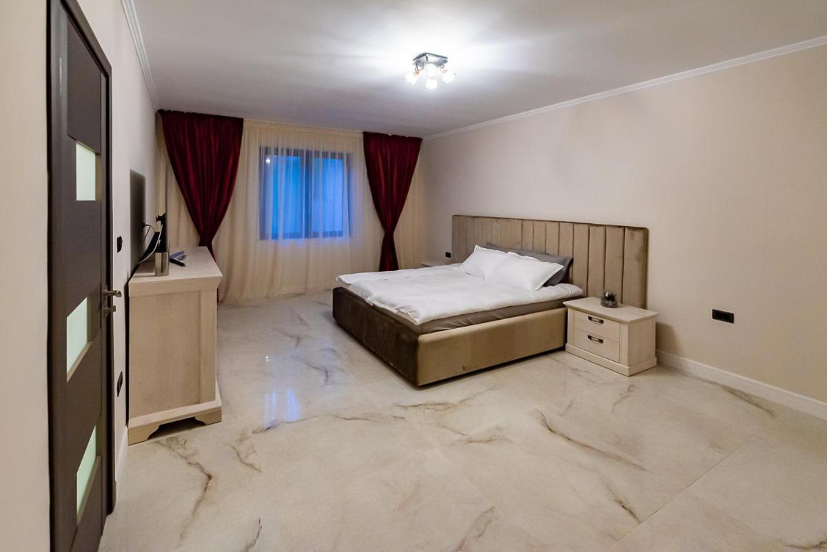 Moky Rezident Apartment Arad Luaran gambar
